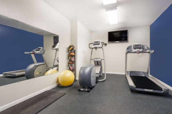 Days Inn by Wyndham Worland image 15