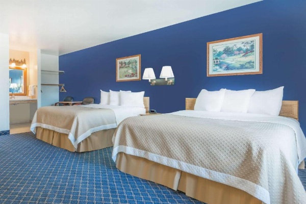 Days Inn by Wyndham Worland image 17