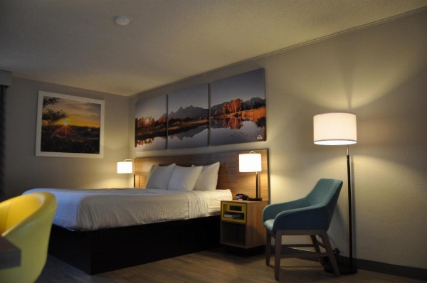 Days Inn by Wyndham Worland image 8